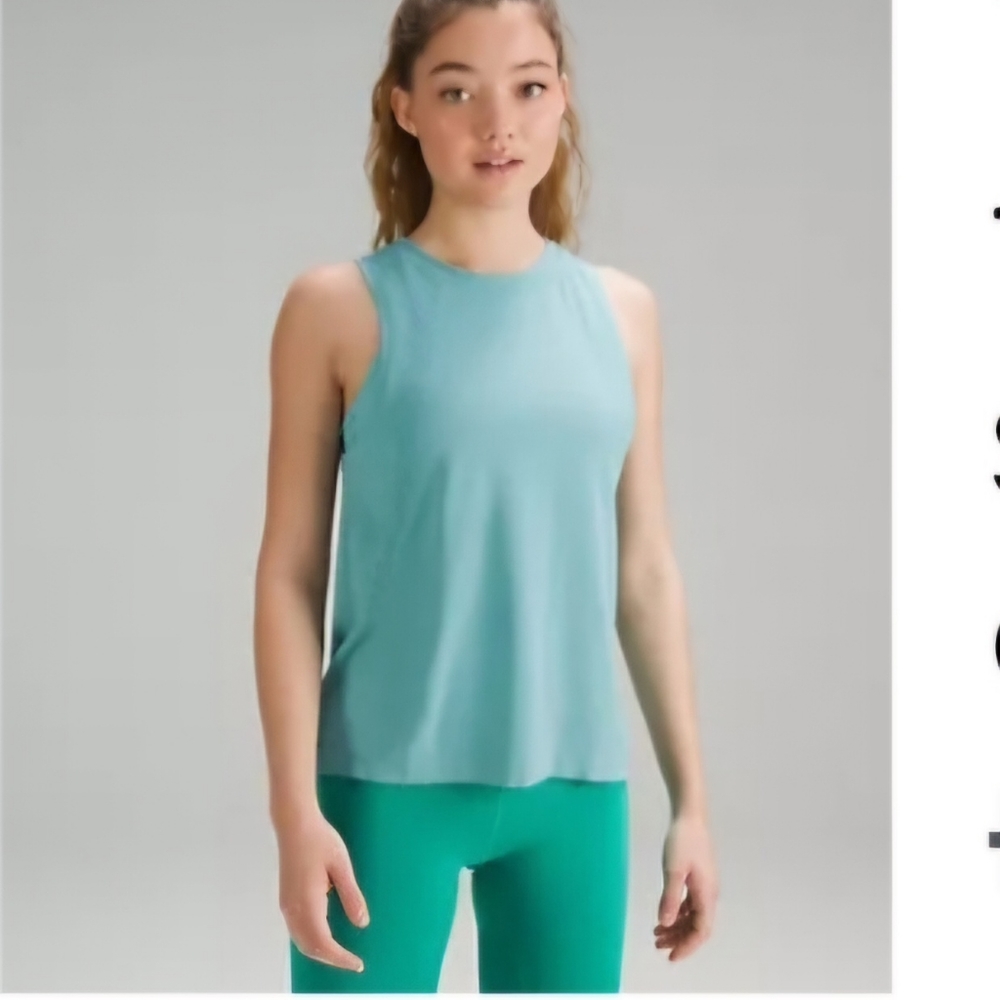 Train to be tank top tidal teal size 4